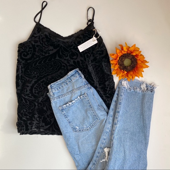 NWT Velvet Patterned Black Swan Camisole - Picture 2 of 4